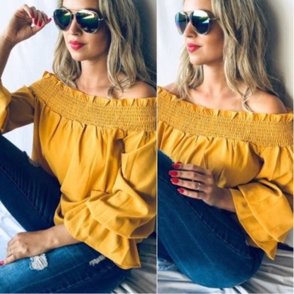 🌵 ONE LEFT 🌵NWT Off-the-Shoulder Top in Mustard - Picture 3 of 5